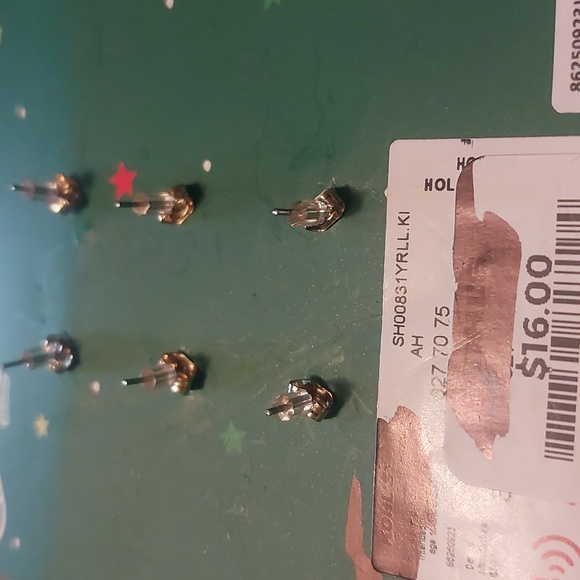 Dr. Suess The Grinch Stud Pierced Earrings Set - Picture 5 of 14